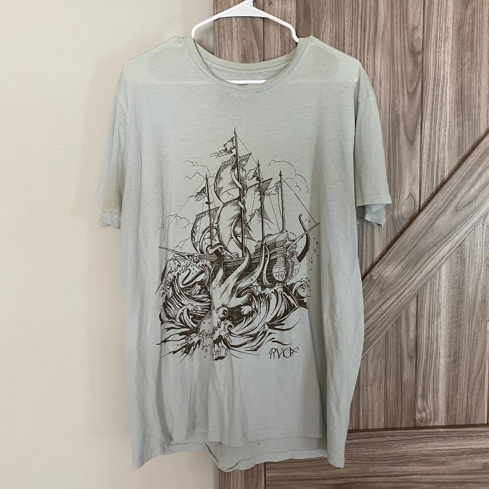 Vintage RVCA T-shirt - Sinking Ship W/Octopus, Men's L